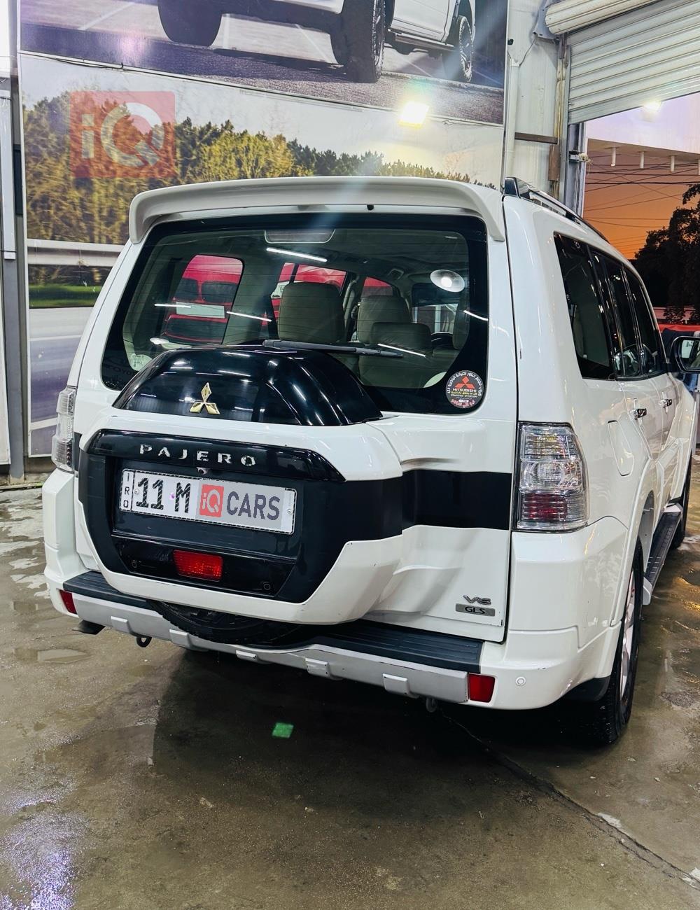 ميتسوبيشي باجيرو